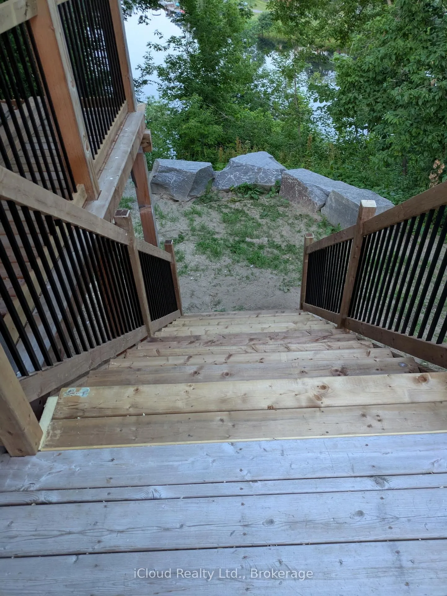 Photo 11 of 101 Holditch Street, Bracebridge, Monck (Bracebridge) — HOMEH
