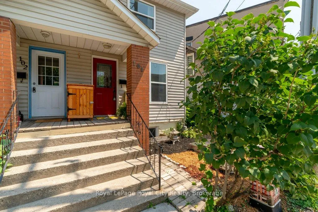 Photo 4 of 104 Neeve Street, Guelph, St. Patrick's Ward — HOMEH
