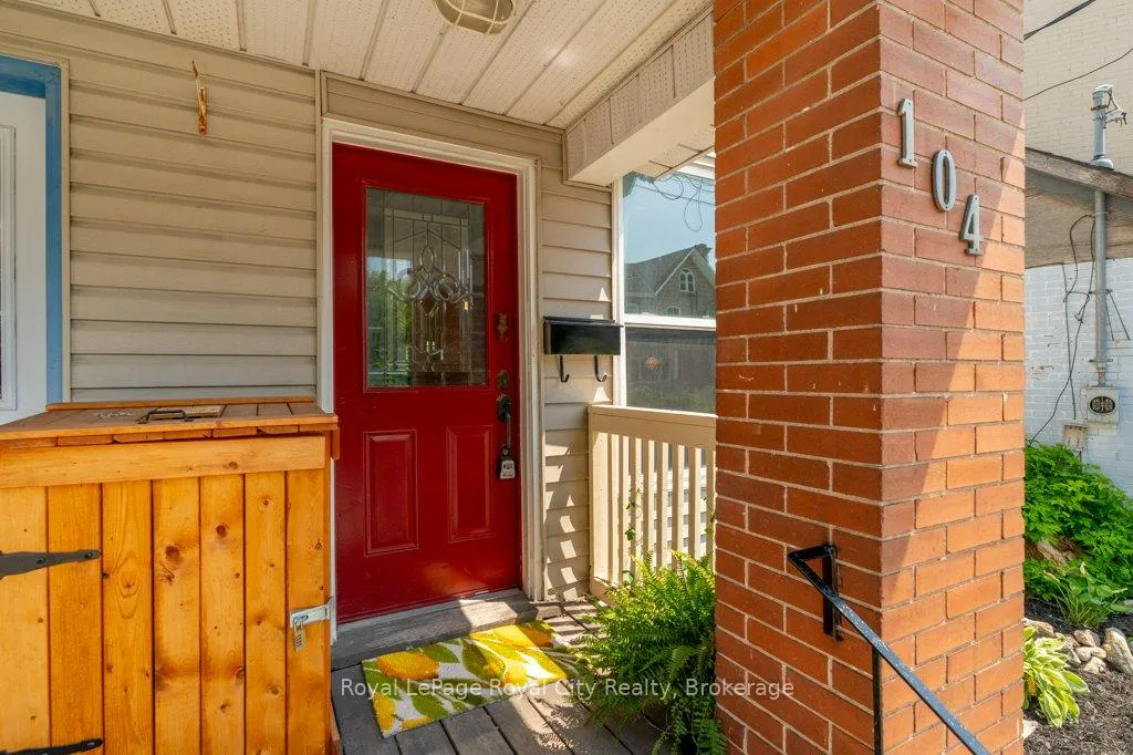 Photo 5 of 104 Neeve Street, Guelph, St. Patrick's Ward — HOMEH