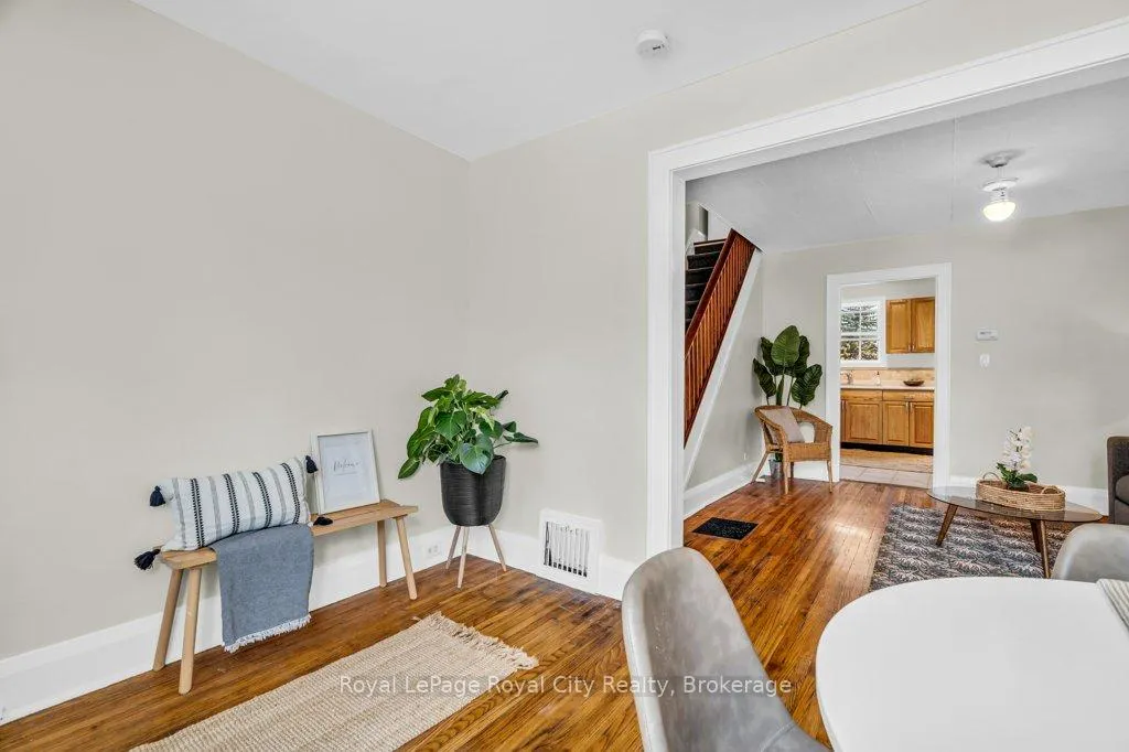 Photo 8 of 104 Neeve Street, Guelph, St. Patrick's Ward — HOMEH