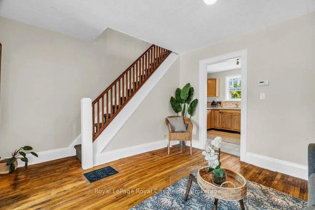 Photo 10 of 104 Neeve Street, Guelph, St. Patrick's Ward — HOMEH