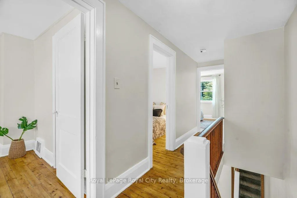 Photo 16 of 104 Neeve Street, Guelph, St. Patrick's Ward — HOMEH