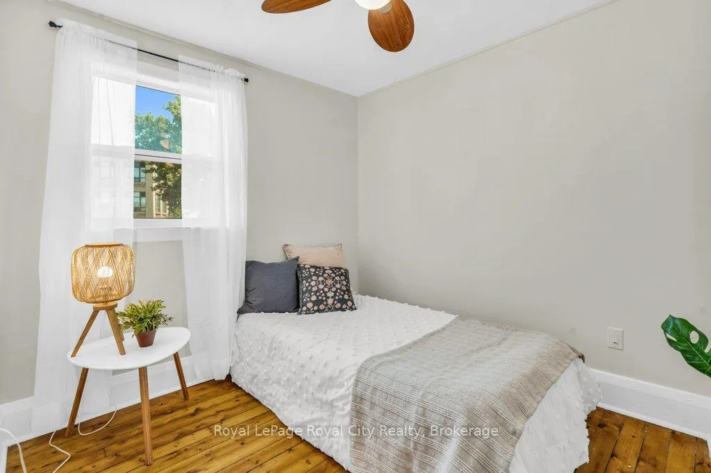 Photo 22 of 104 Neeve Street, Guelph, St. Patrick's Ward — HOMEH