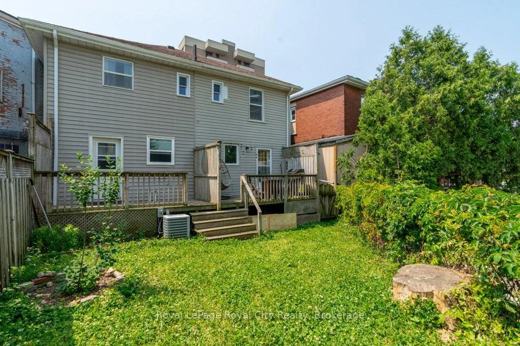 Photo 31 of 104 Neeve Street, Guelph, St. Patrick's Ward — HOMEH