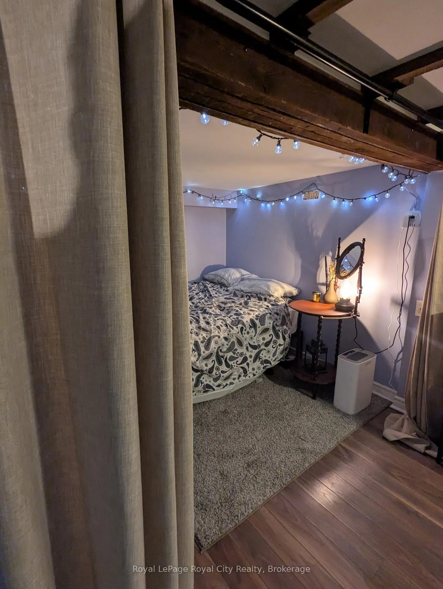 Photo 38 of 104 Neeve Street, Guelph, St. Patrick's Ward — HOMEH