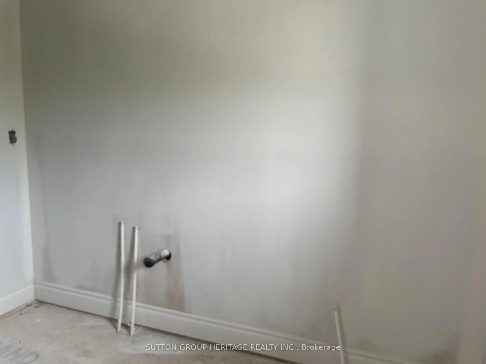 Photo 9 of 21 Rosy Beach Court, Ramara, Rural Ramara — HOMEH