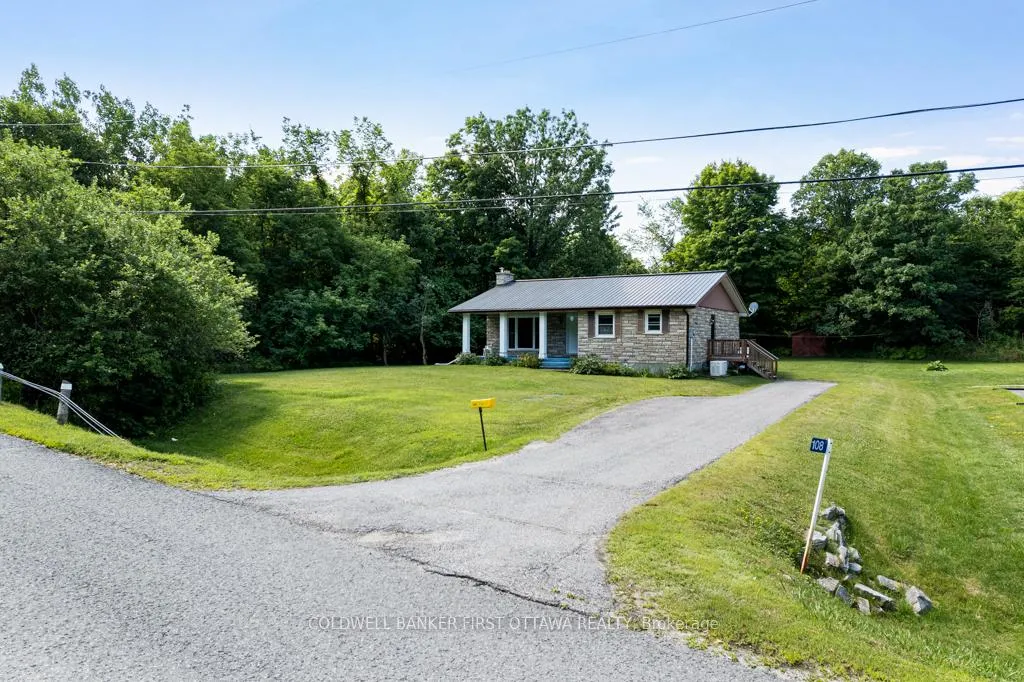 Photo 3 of 108 Willis Street, Lanark Highlands, Lanark Highlands (Lanark) Twp — HOMEH