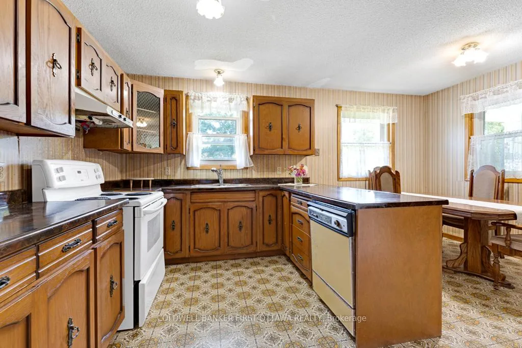 Photo 6 of 108 Willis Street, Lanark Highlands, Lanark Highlands (Lanark) Twp — HOMEH