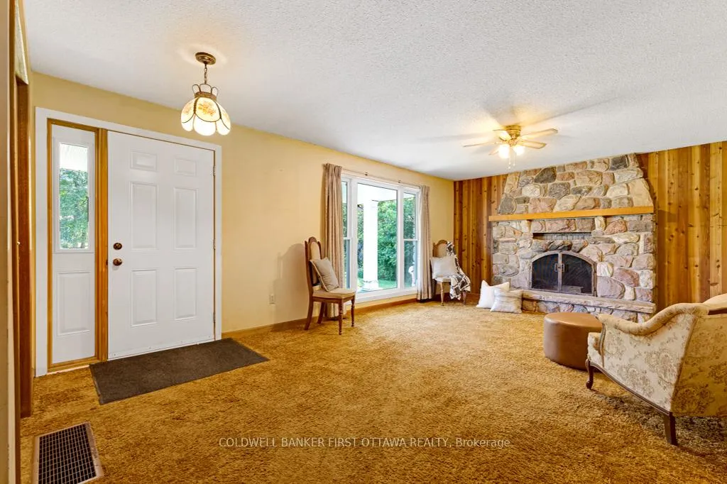 Photo 11 of 108 Willis Street, Lanark Highlands, Lanark Highlands (Lanark) Twp — HOMEH