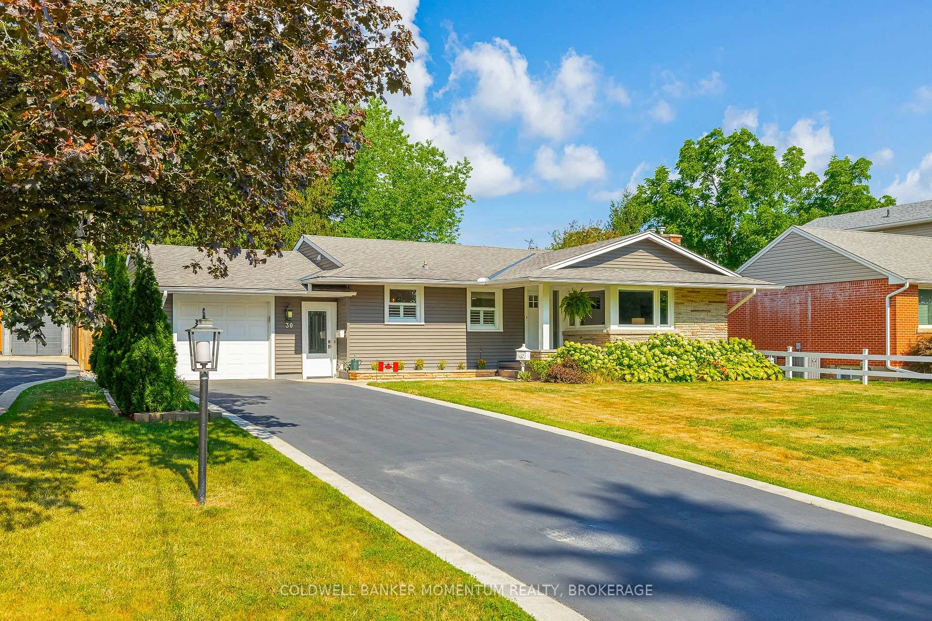 Photo 1 of 30 Cherryhill Drive, Grimsby, Grimsby East — HOMEH