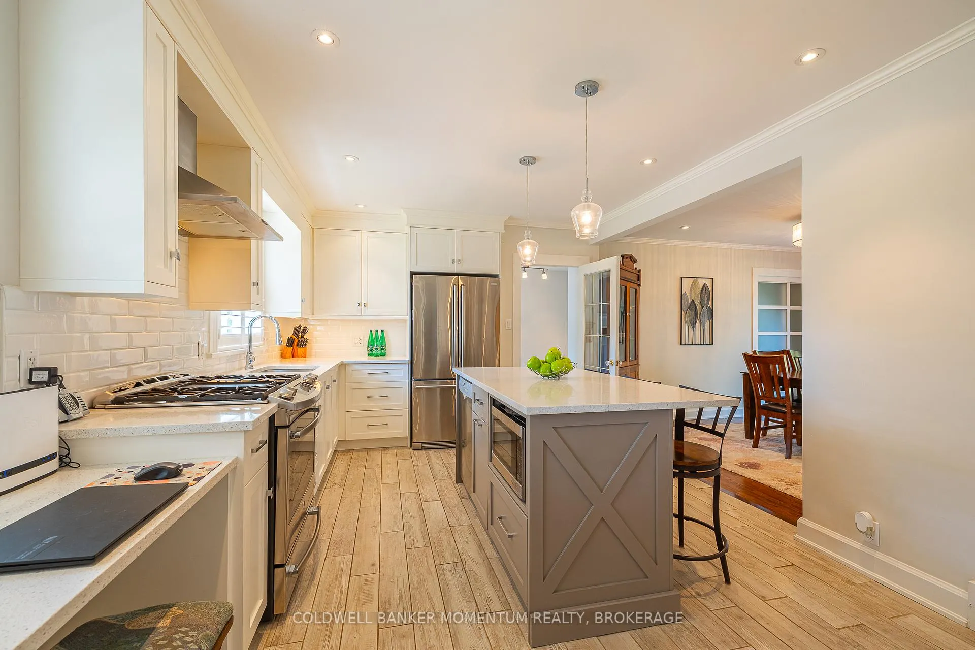 Photo 9 of 30 Cherryhill Drive, Grimsby, Grimsby East — HOMEH