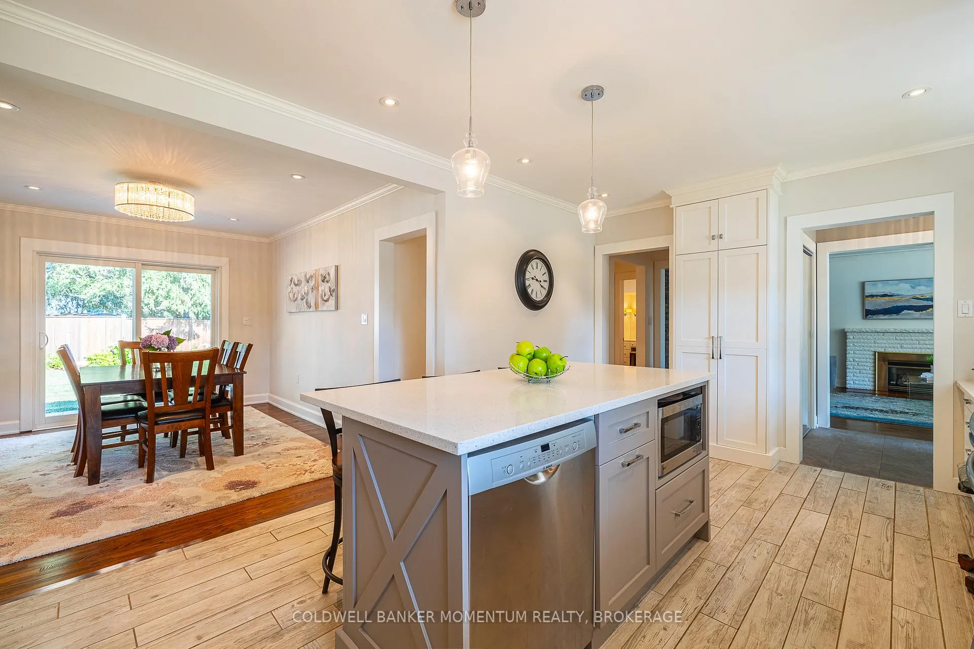 Photo 13 of 30 Cherryhill Drive, Grimsby, Grimsby East — HOMEH