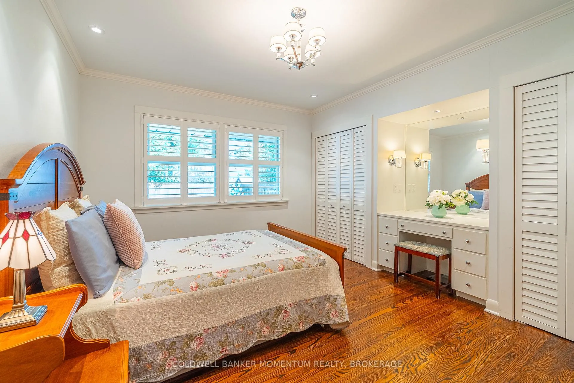 Photo 18 of 30 Cherryhill Drive, Grimsby, Grimsby East — HOMEH