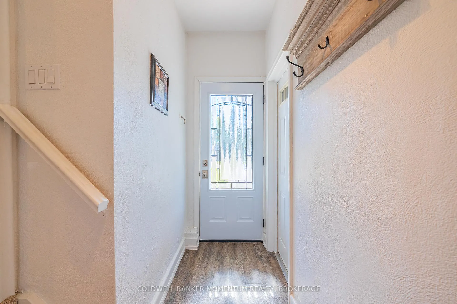 Photo 22 of 30 Cherryhill Drive, Grimsby, Grimsby East — HOMEH
