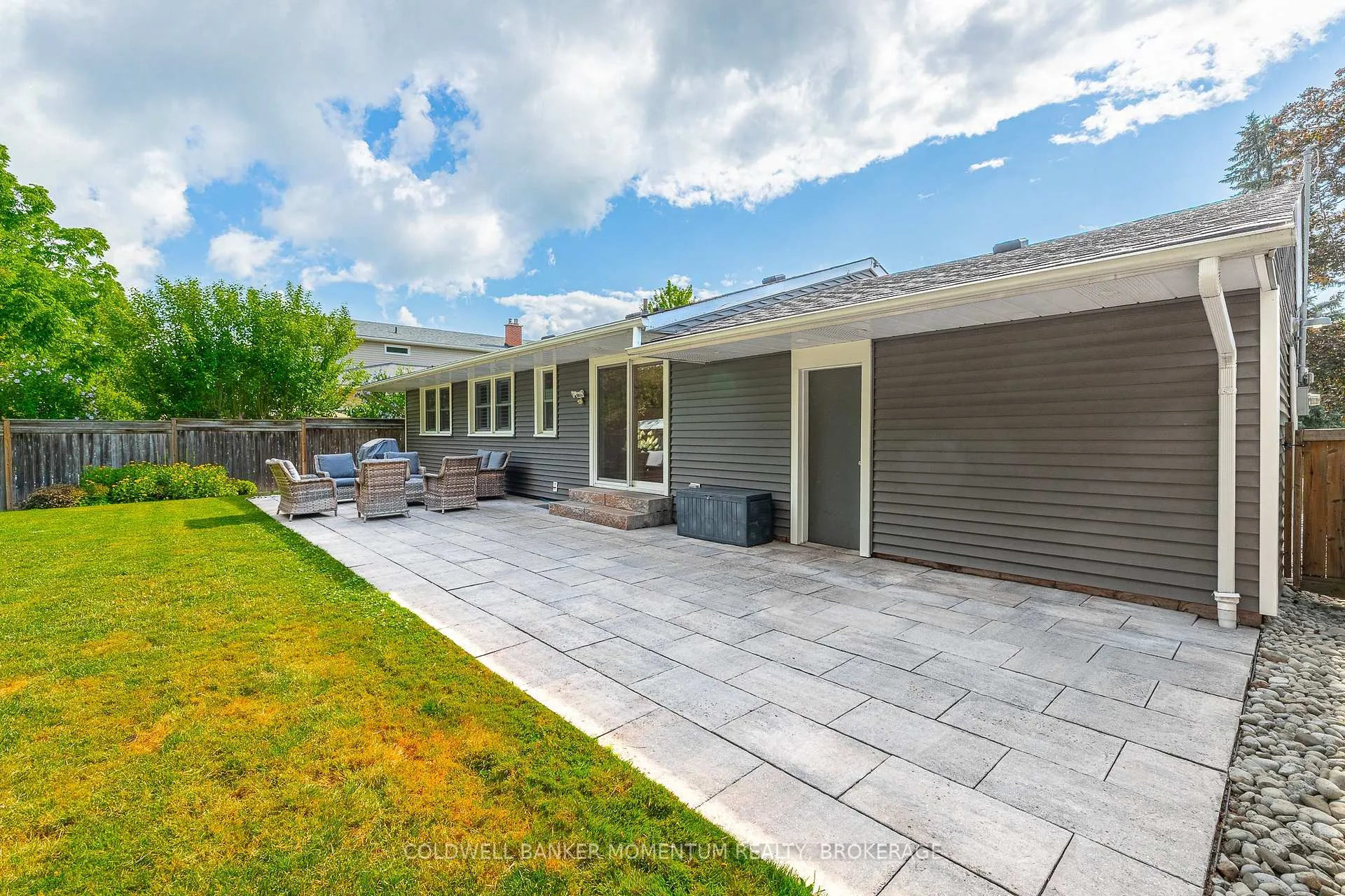 Photo 29 of 30 Cherryhill Drive, Grimsby, Grimsby East — HOMEH