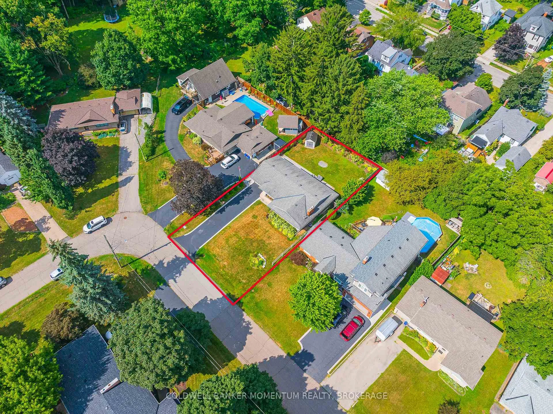 Photo 33 of 30 Cherryhill Drive, Grimsby, Grimsby East — HOMEH