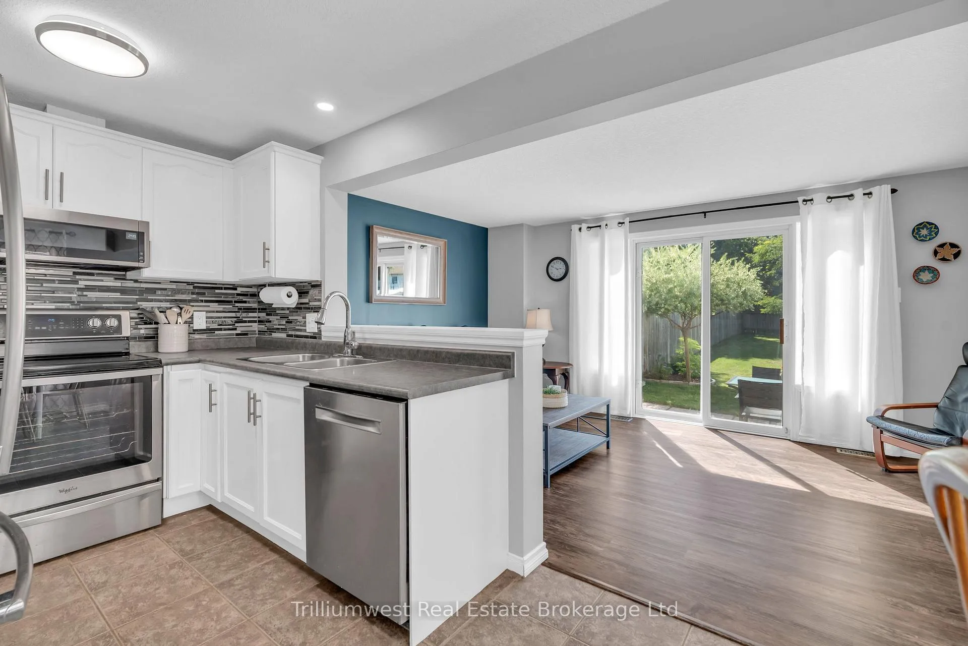 Photo 10 of 197 Stephanie Drive, Guelph, Willow West/Sugarbush/West Acres — HOMEH