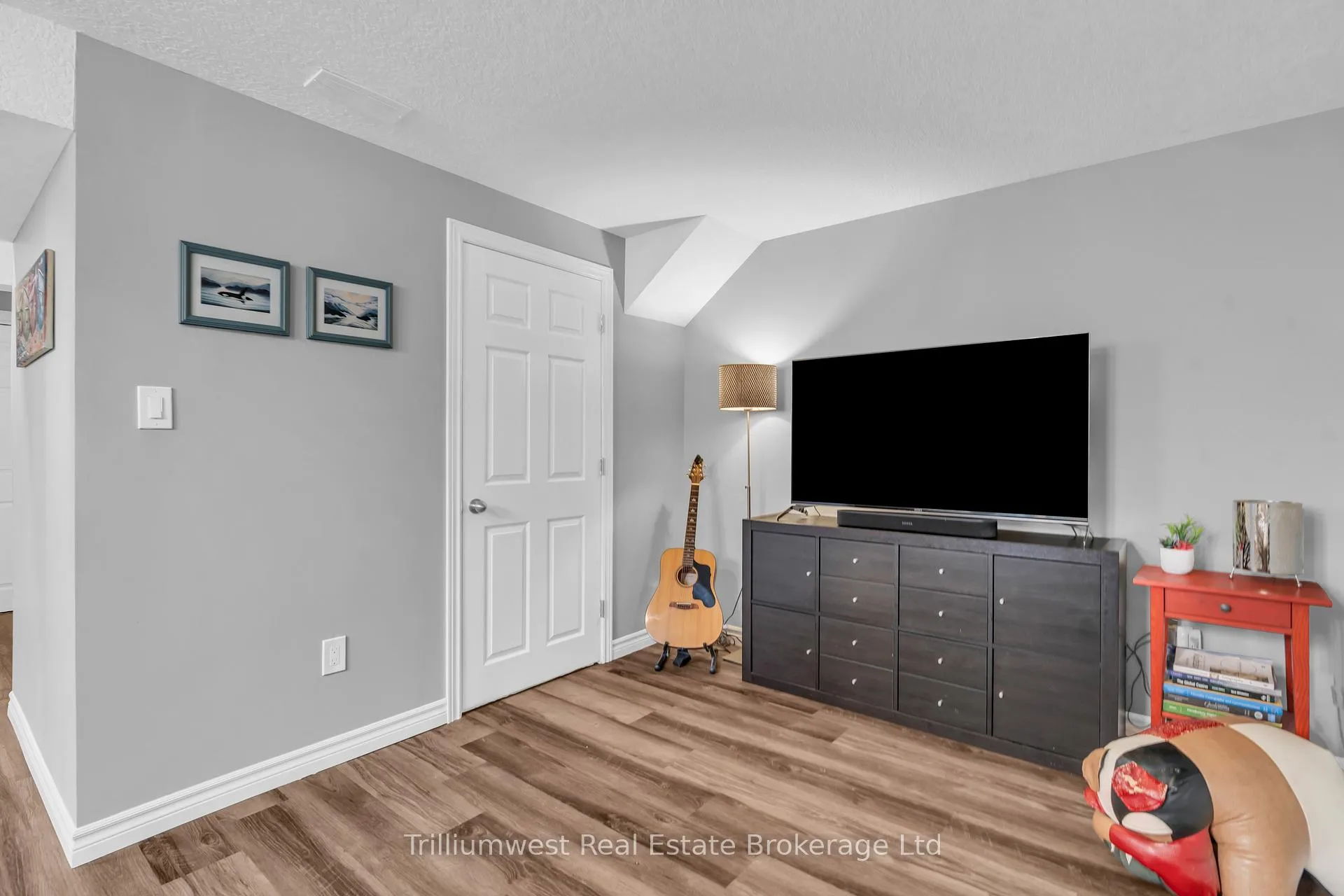 Photo 34 of 197 Stephanie Drive, Guelph, Willow West/Sugarbush/West Acres — HOMEH