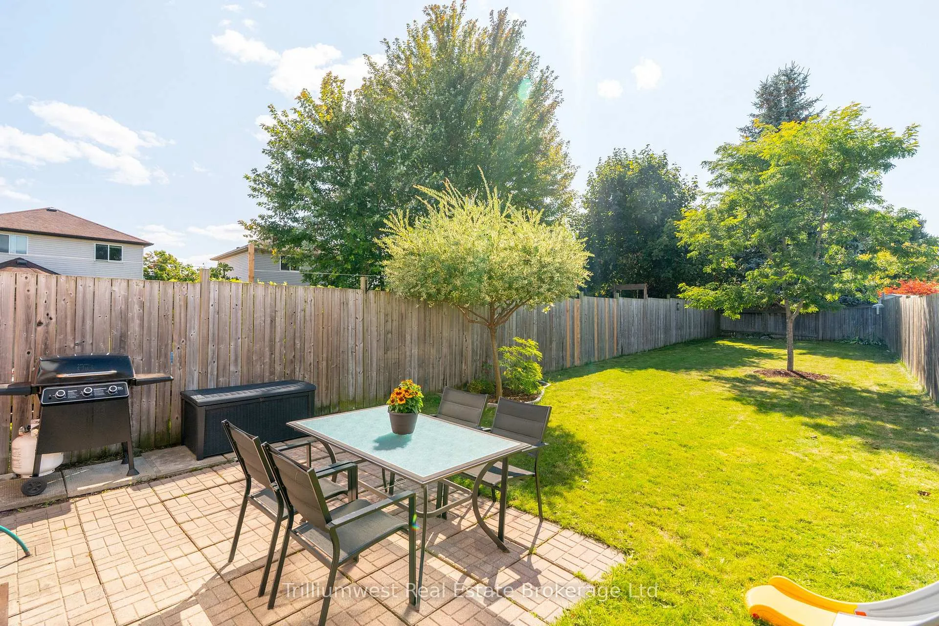 Photo 37 of 197 Stephanie Drive, Guelph, Willow West/Sugarbush/West Acres — HOMEH