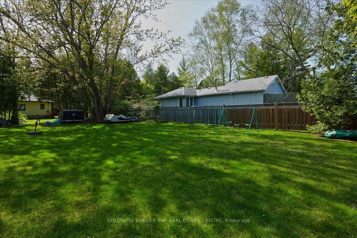 Photo 4 of 864 7 Line, Innisfil, Alcona — HOMEH