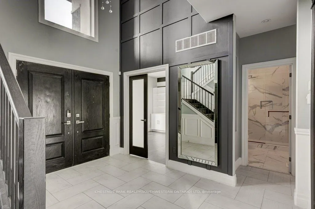 Photo 5 of 1145 Regency Crescent, Lakeshore — HOMEH