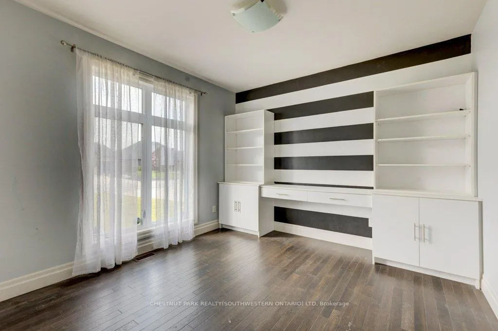 Photo 7 of 1145 Regency Crescent, Lakeshore — HOMEH