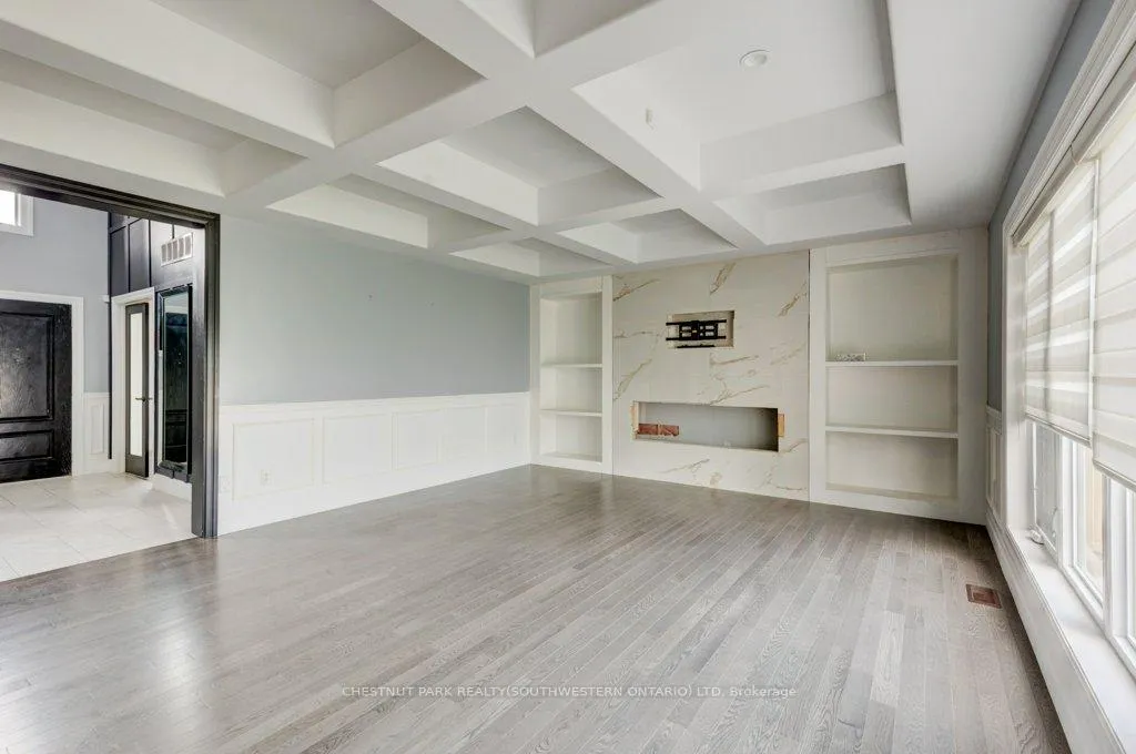 Photo 9 of 1145 Regency Crescent, Lakeshore — HOMEH
