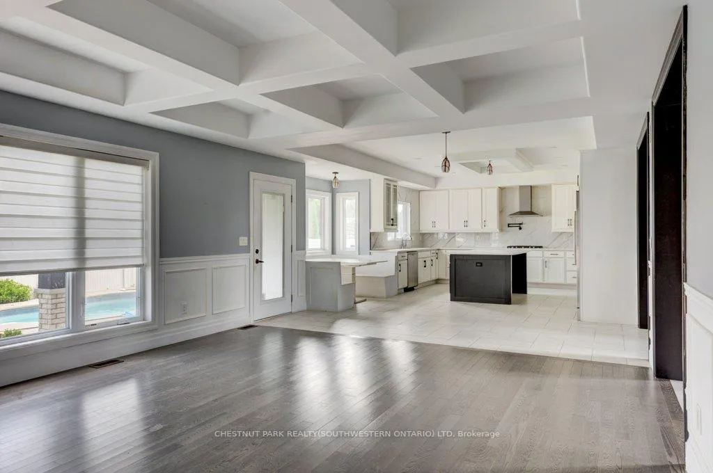 Photo 11 of 1145 Regency Crescent, Lakeshore — HOMEH