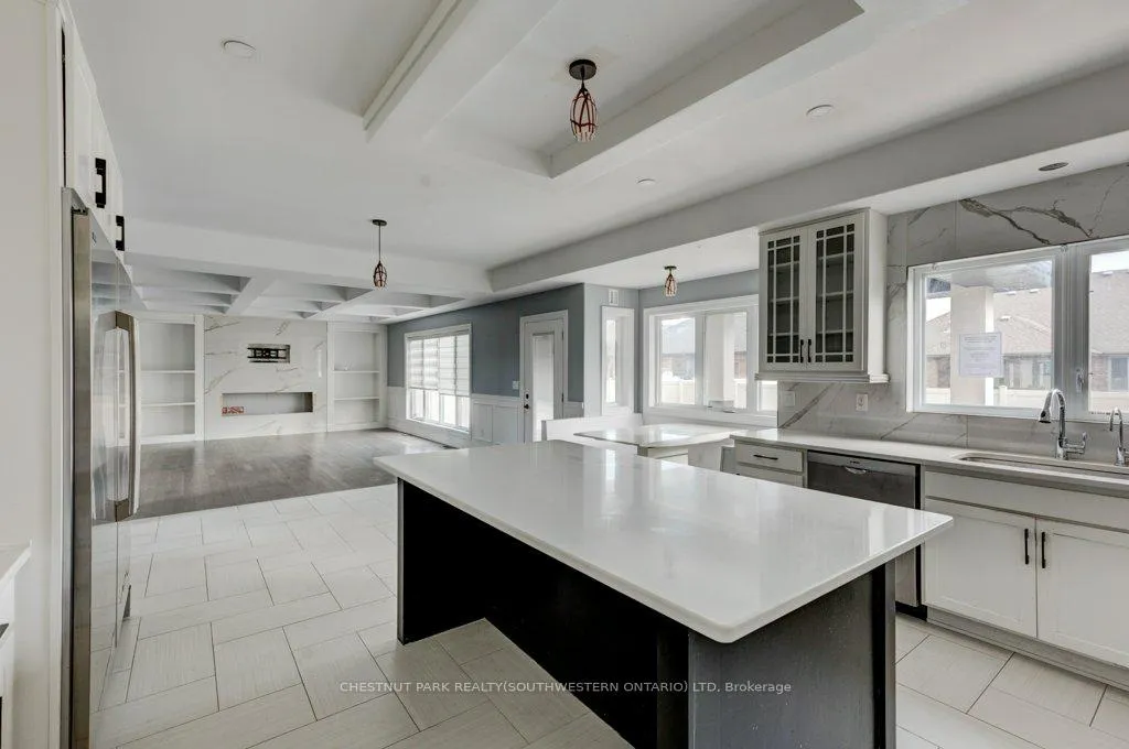 Photo 16 of 1145 Regency Crescent, Lakeshore — HOMEH