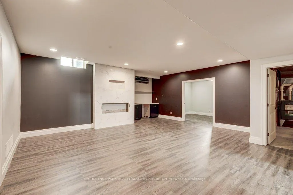 Photo 35 of 1145 Regency Crescent, Lakeshore — HOMEH