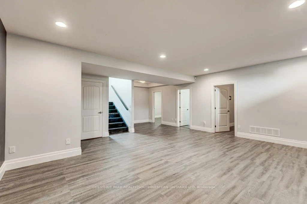 Photo 37 of 1145 Regency Crescent, Lakeshore — HOMEH