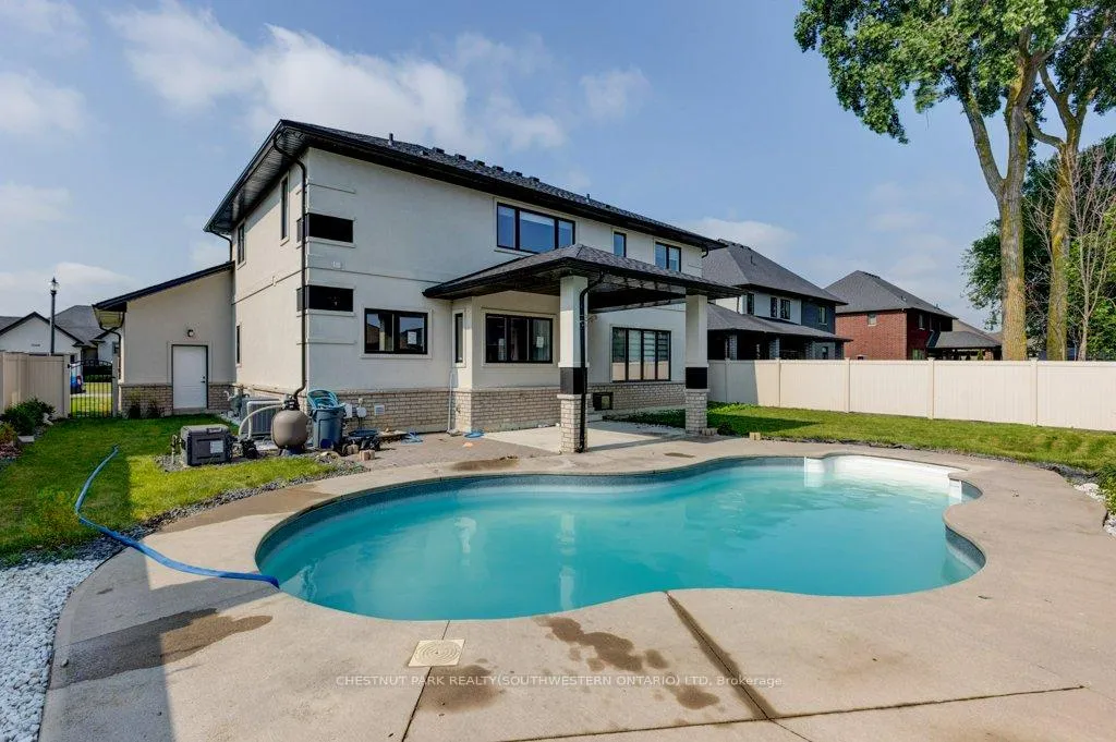Photo 49 of 1145 Regency Crescent, Lakeshore — HOMEH