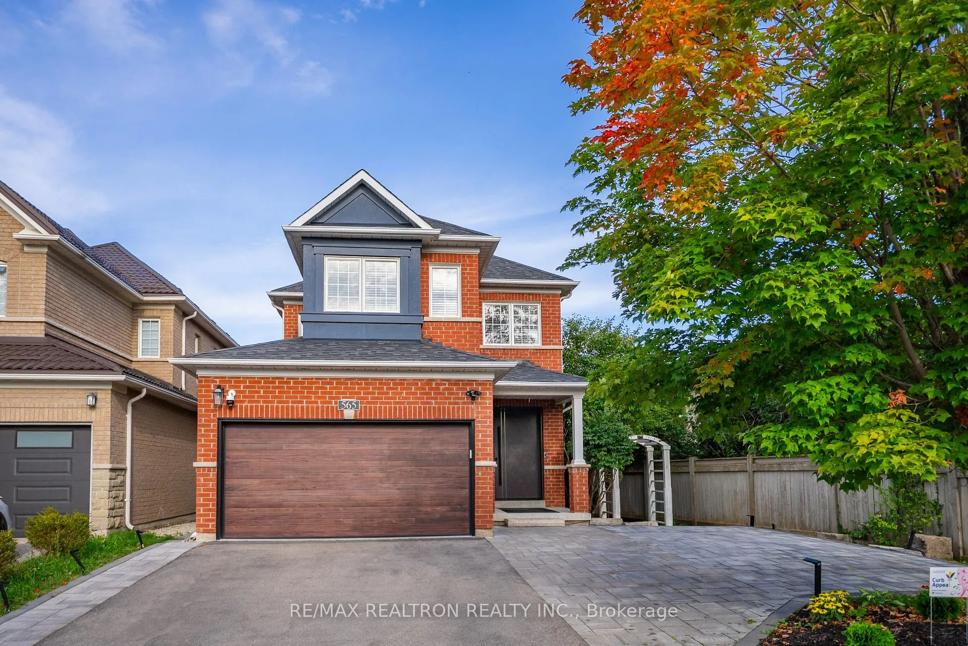 Photo 7 of 565 Thornhill Woods Drive, Vaughan, Patterson — HOMEH