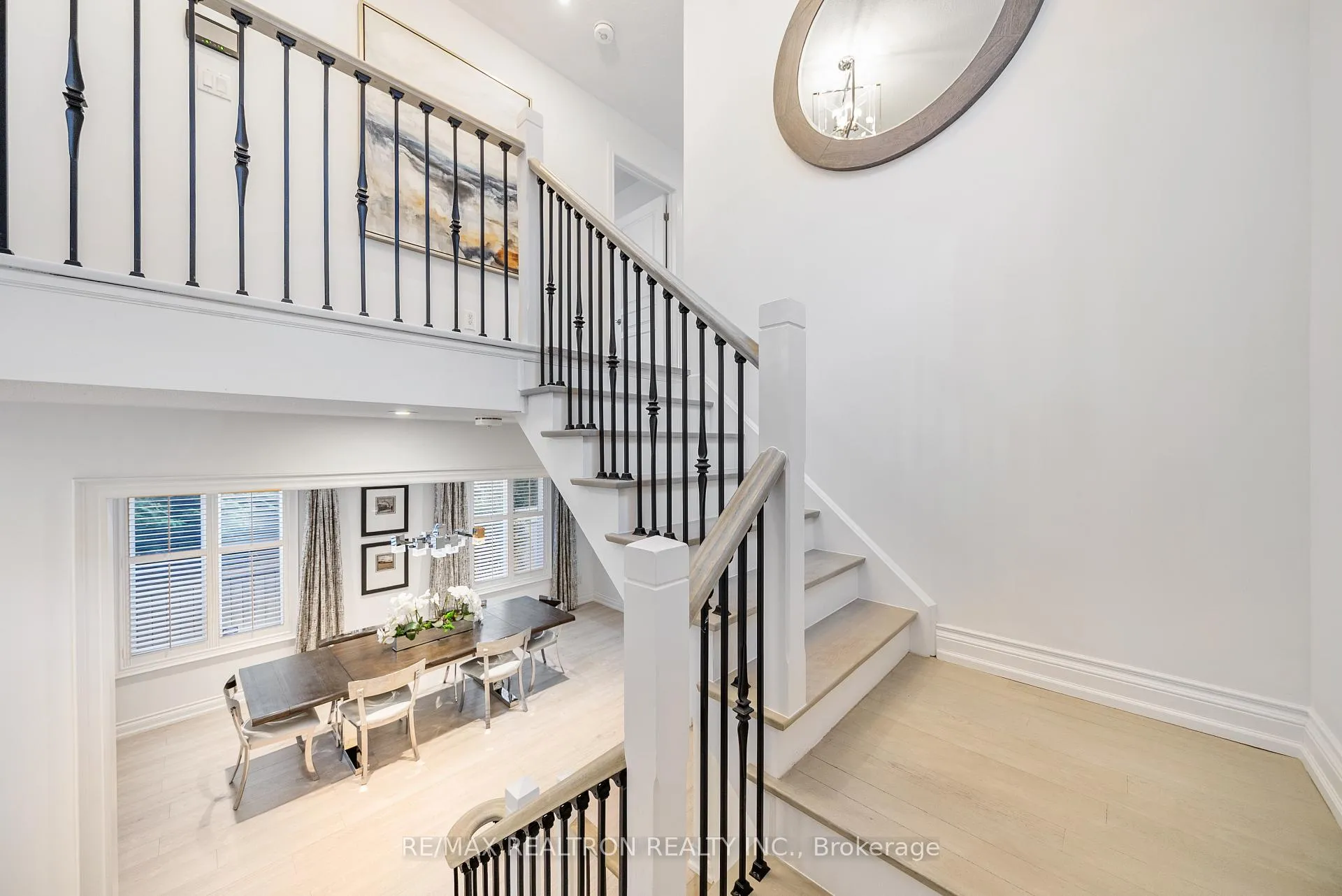 Photo 18 of 565 Thornhill Woods Drive, Vaughan, Patterson — HOMEH