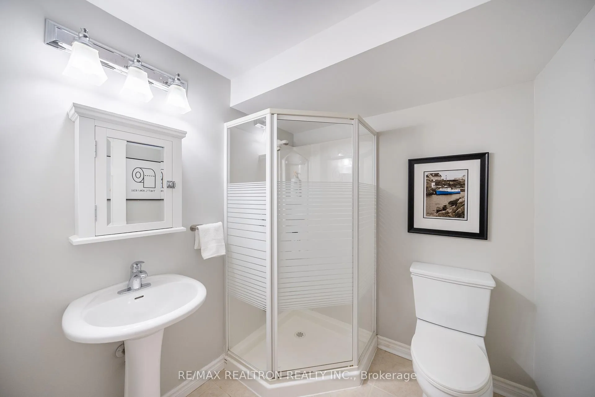 Photo 29 of 565 Thornhill Woods Drive, Vaughan, Patterson — HOMEH