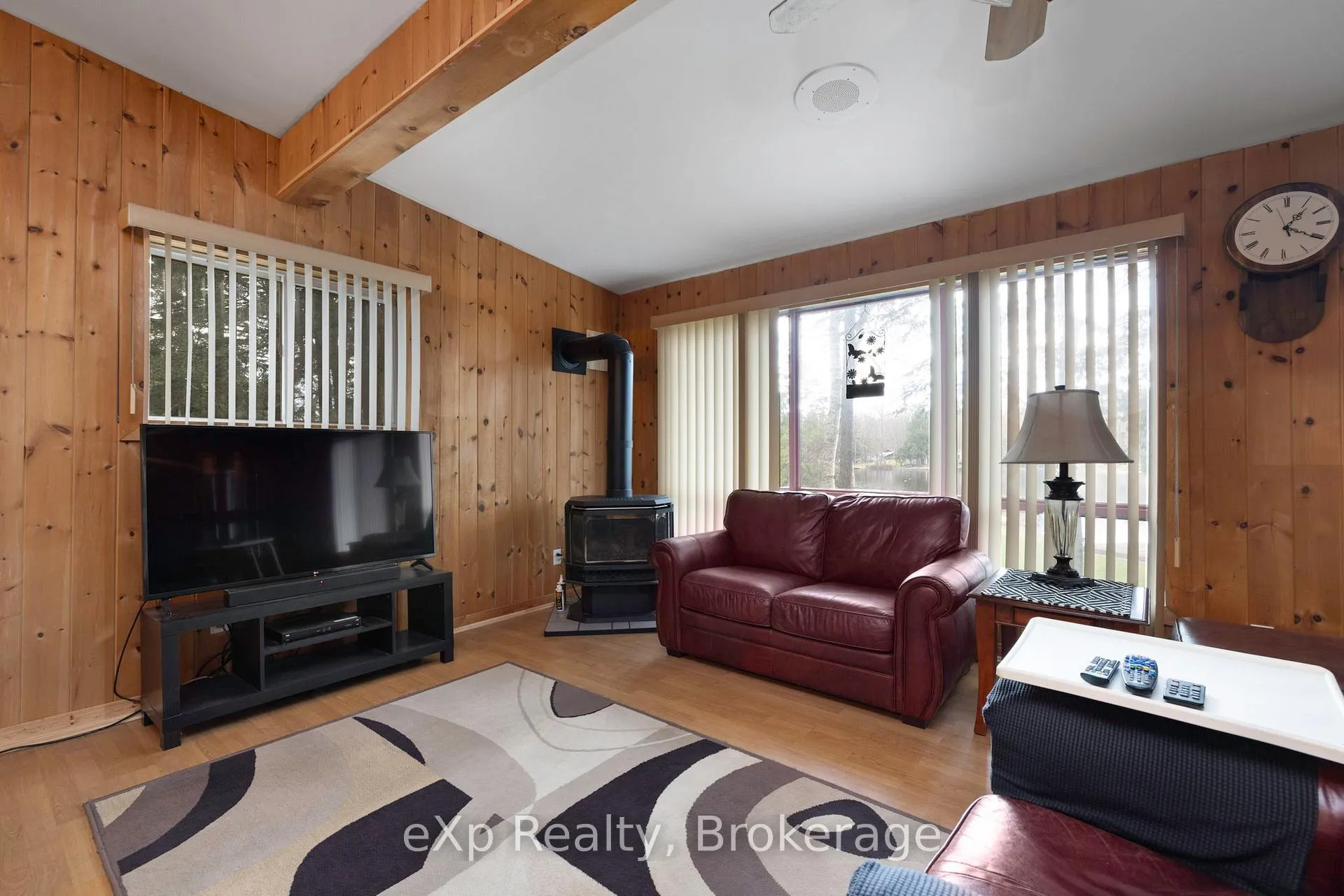 Photo 15 of 36 Roberts Lake Road E, Seguin — HOMEH