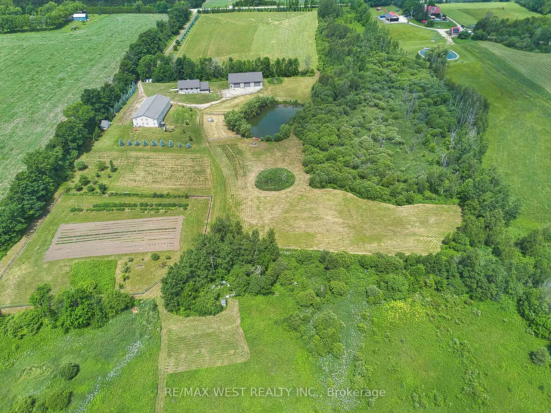 Photo 21 of 305234 South Line A, Grey Highlands — HOMEH