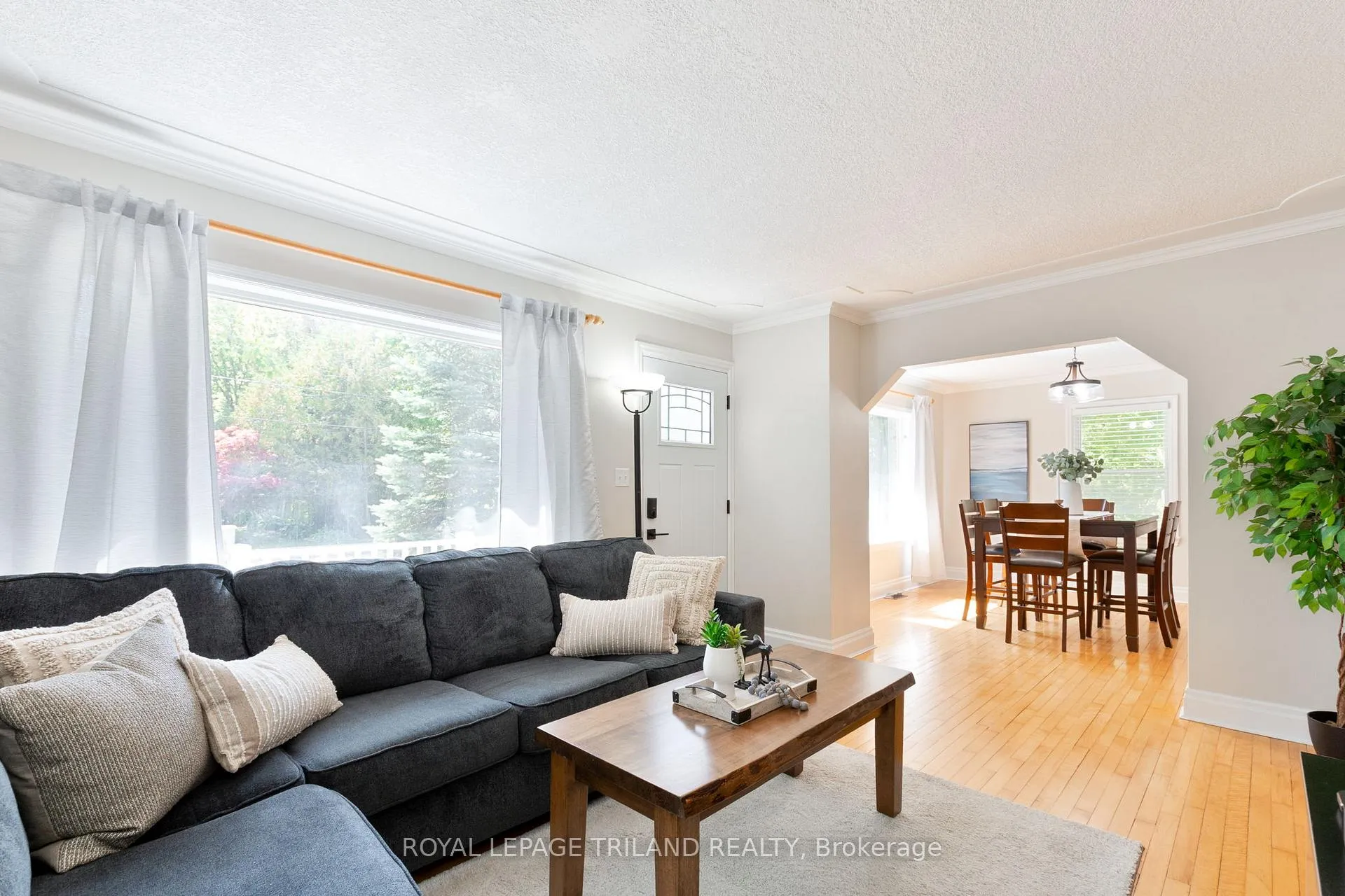 Photo 8 of 130 Duchess Avenue, Lucan Biddulph, Lucan — HOMEH