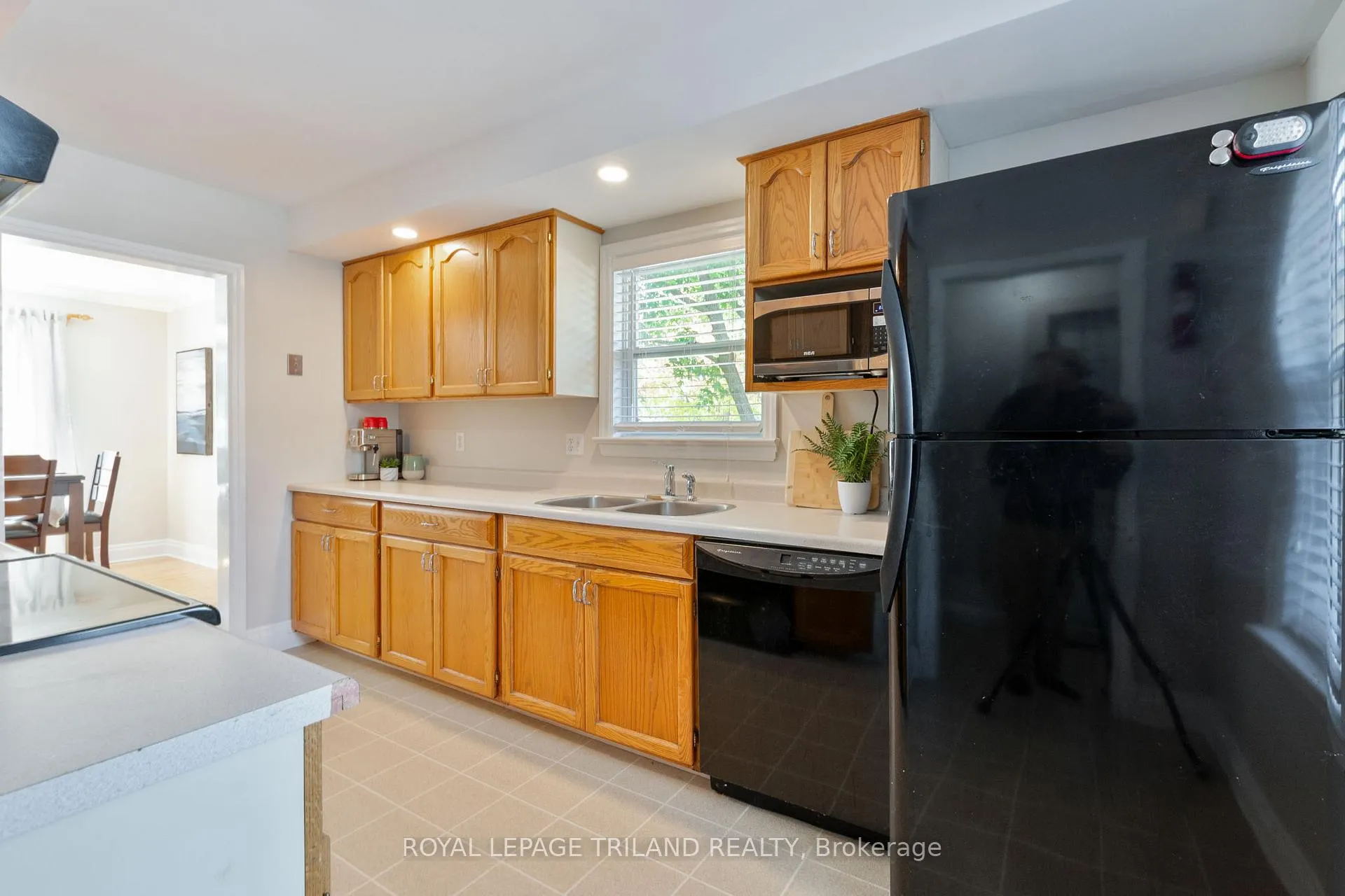 Photo 13 of 130 Duchess Avenue, Lucan Biddulph, Lucan — HOMEH