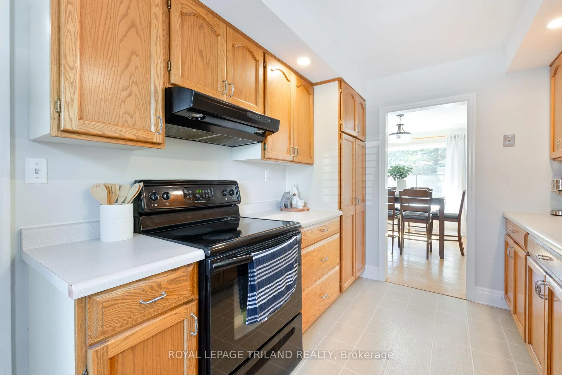 Photo 14 of 130 Duchess Avenue, Lucan Biddulph, Lucan — HOMEH