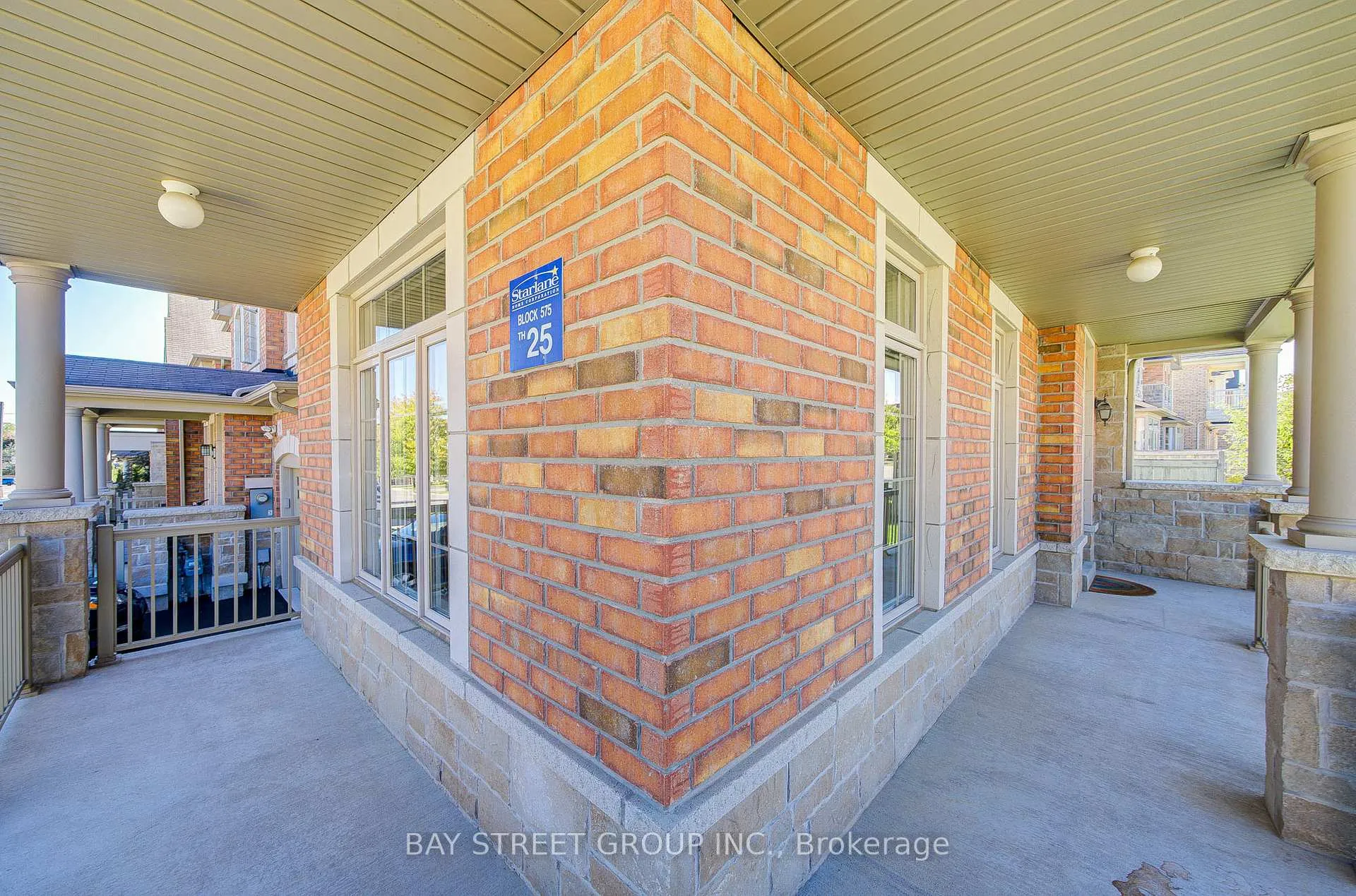 Photo 4 of 30 William Berczy Boulevard, Markham, Berczy — HOMEH