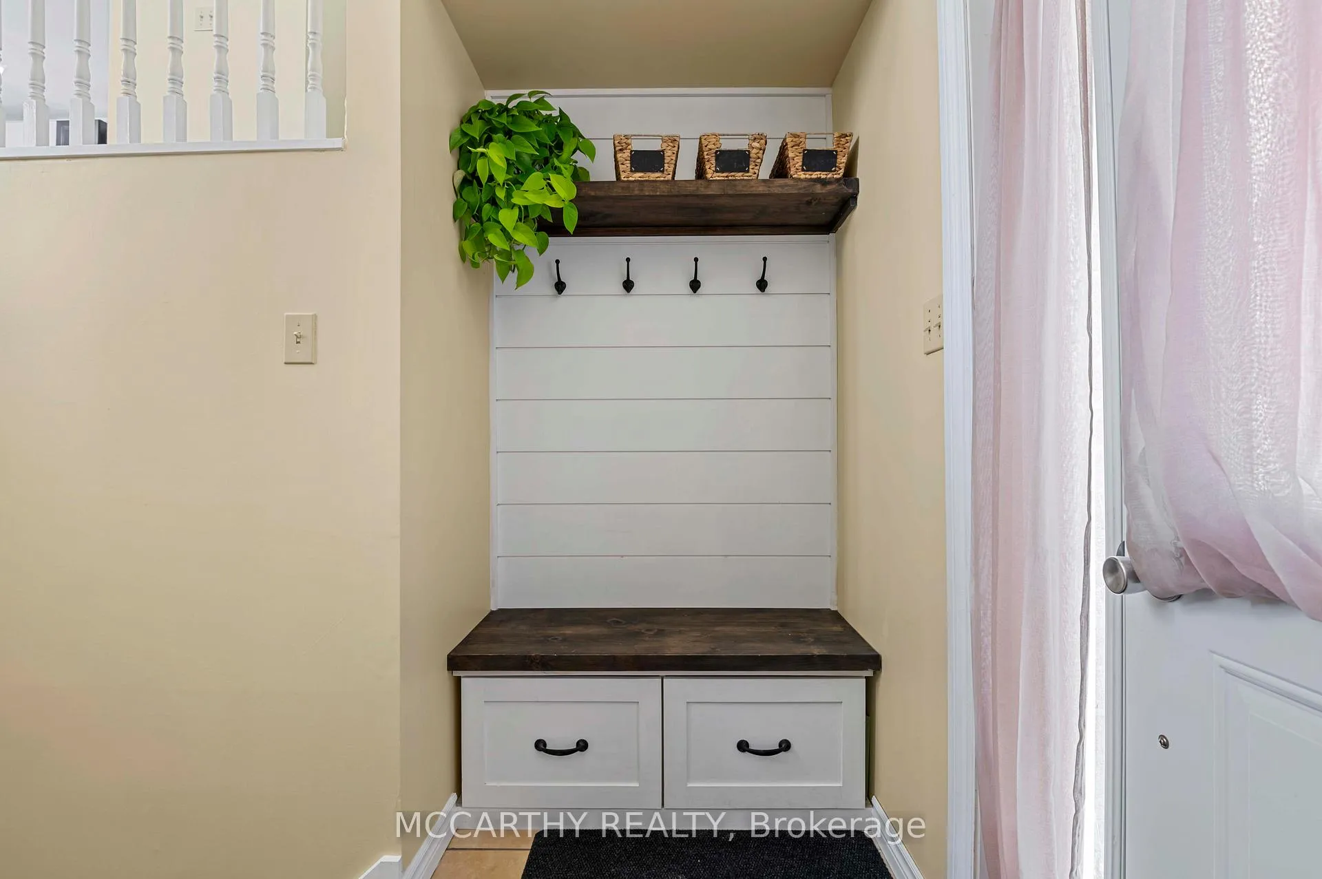 Photo 3 of 300 Shelburne Place, Shelburne — HOMEH
