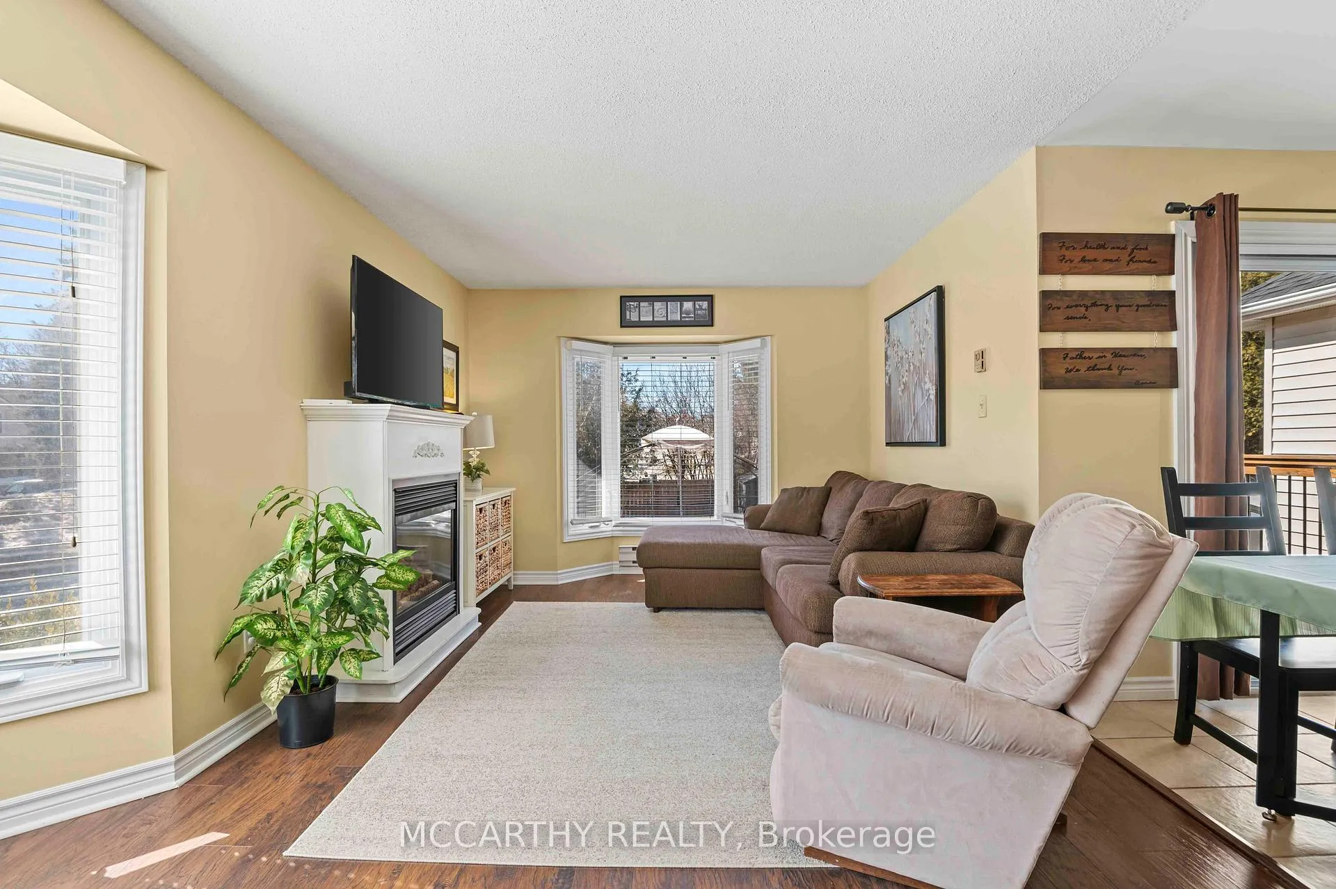 Photo 6 of 300 Shelburne Place, Shelburne — HOMEH