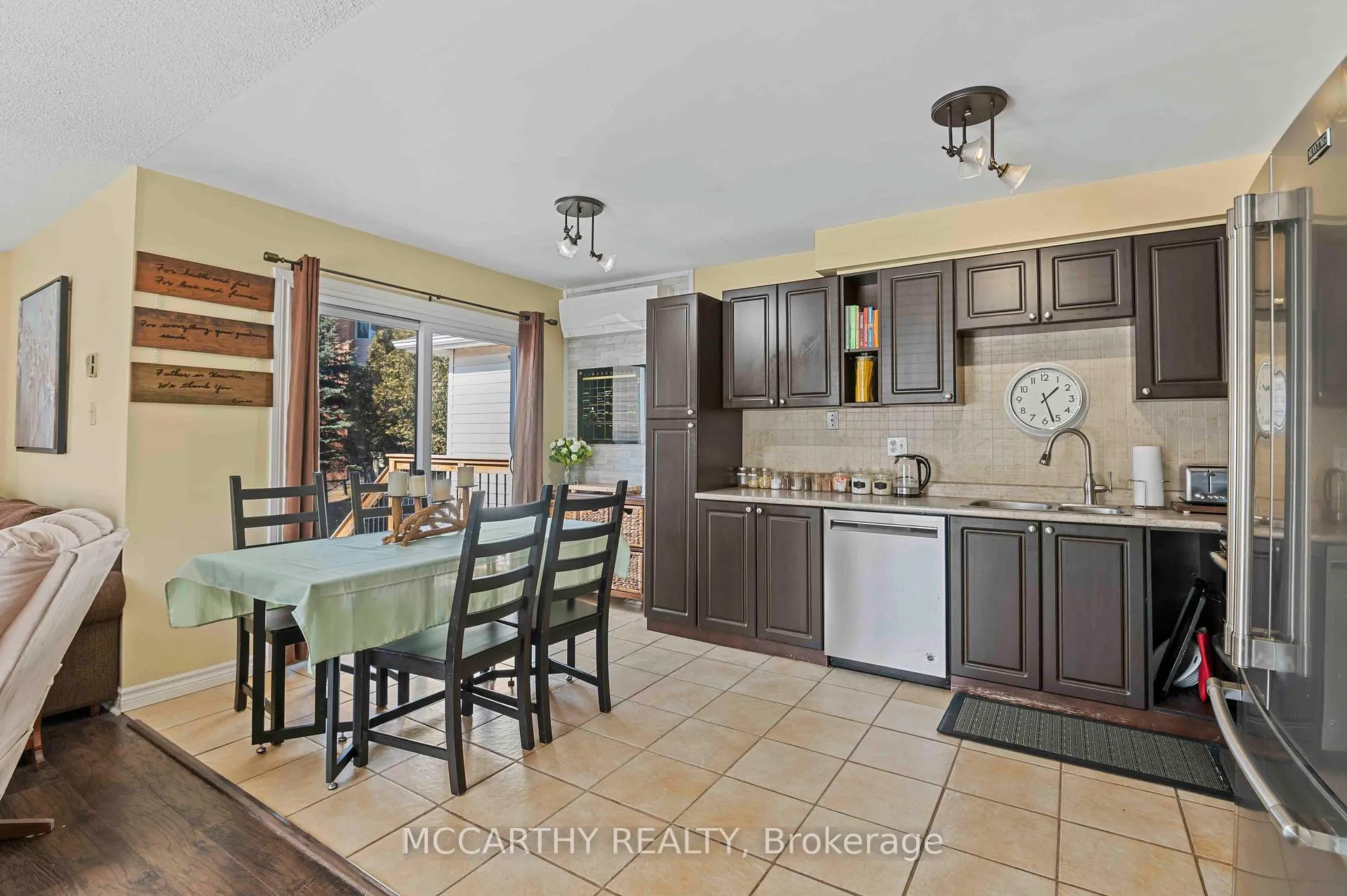 Photo 11 of 300 Shelburne Place, Shelburne — HOMEH