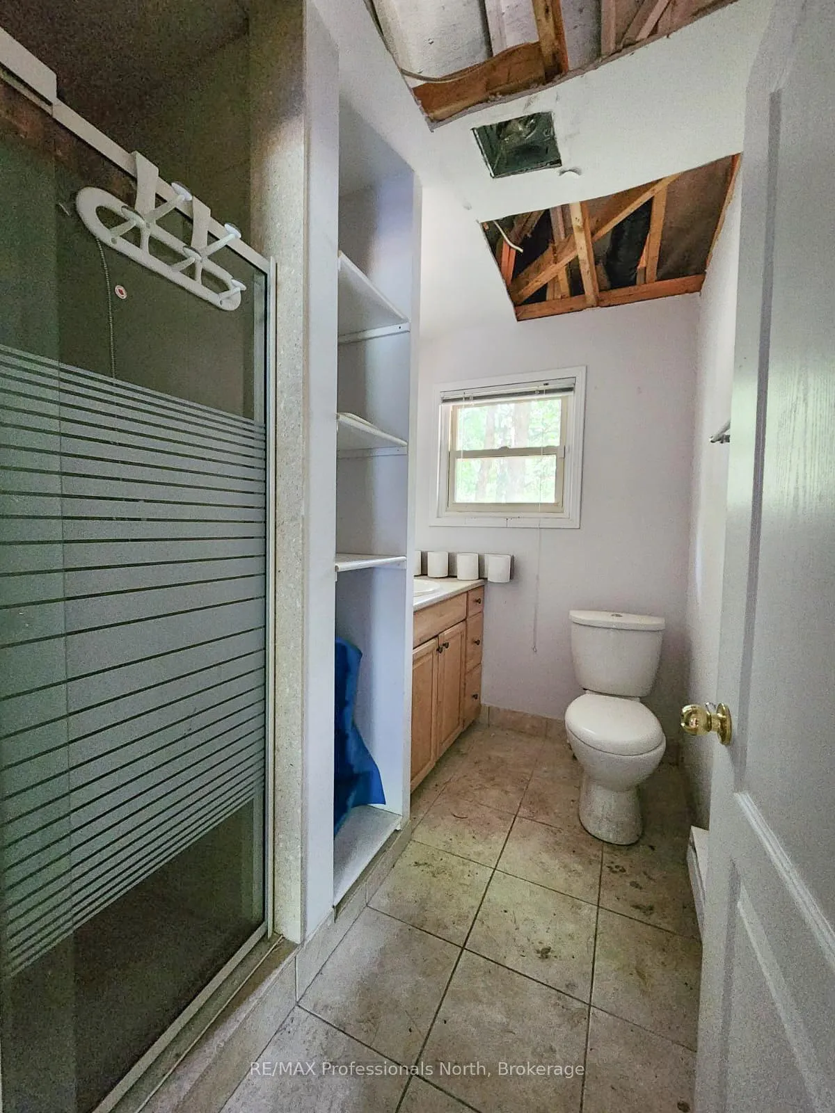 Photo 18 of 1068 Holiday Park Drive, Bracebridge, Macaulay — HOMEH