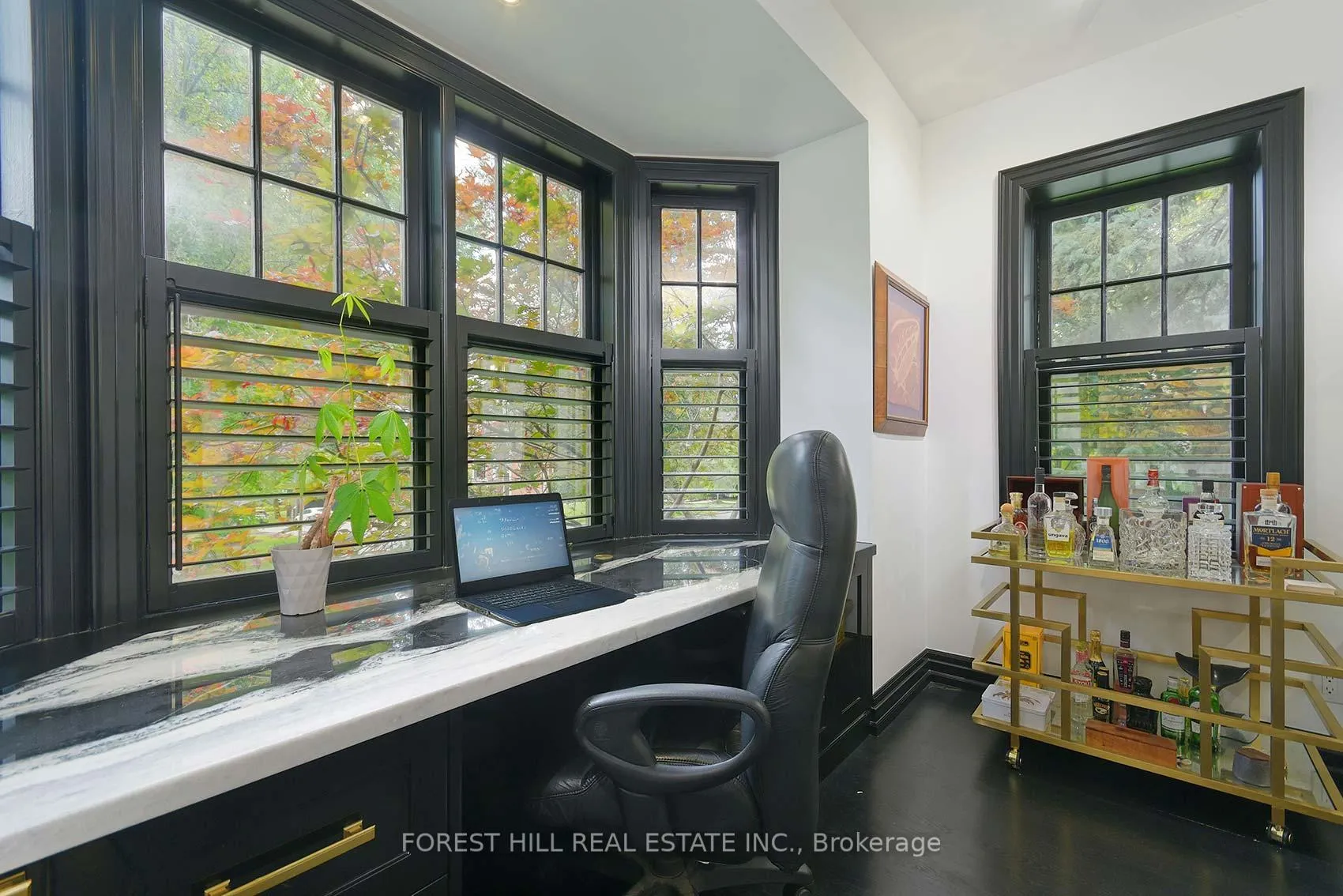Photo 8 of 16 Forest Ridge Drive, Toronto, Forest Hill North — HOMEH