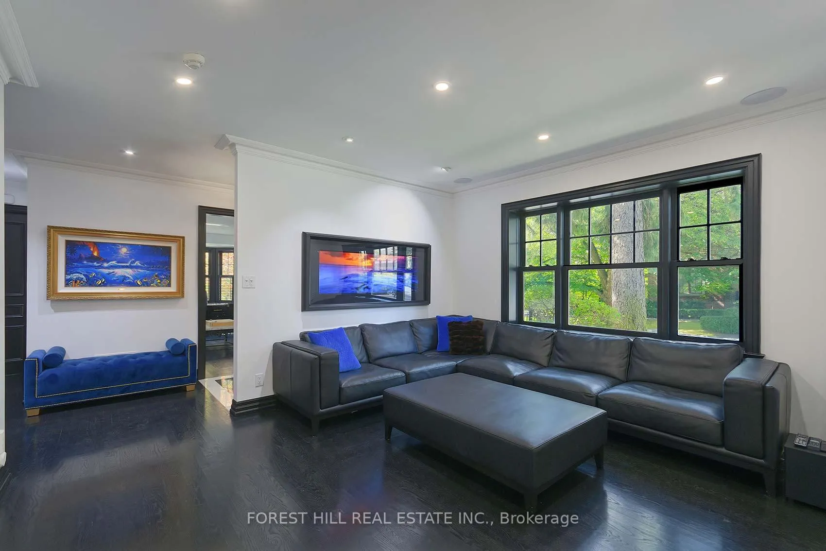 Photo 12 of 16 Forest Ridge Drive, Toronto, Forest Hill North — HOMEH