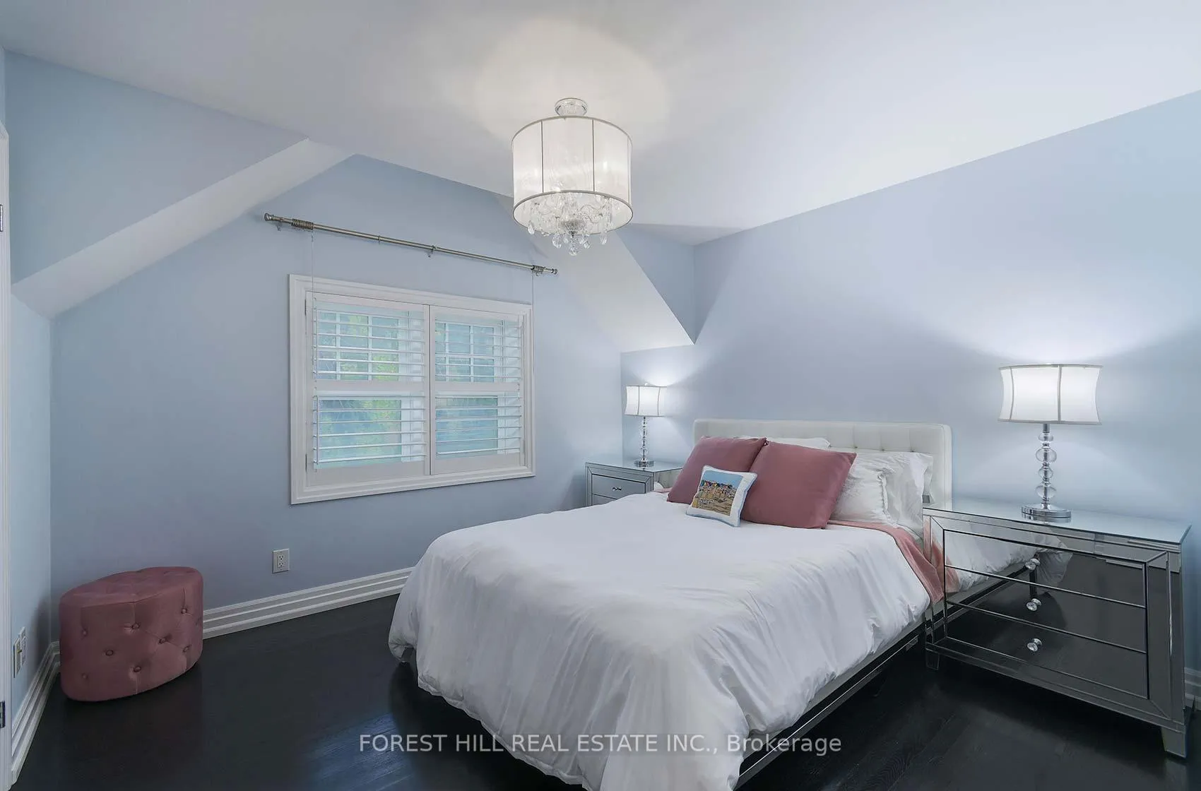 Photo 32 of 16 Forest Ridge Drive, Toronto, Forest Hill North — HOMEH