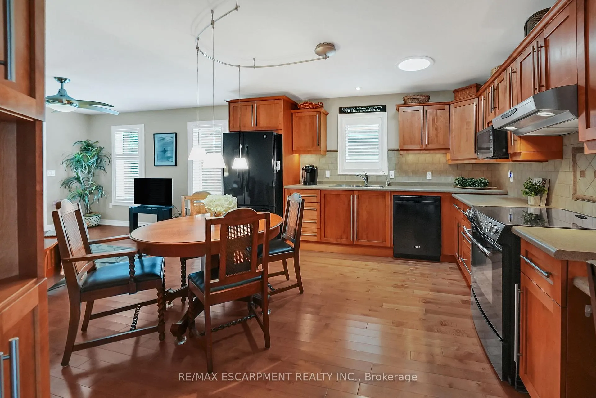 Photo 7 of 3910 Rainbow Lane, Lincoln, Lincoln-Jordan/Vineland — HOMEH