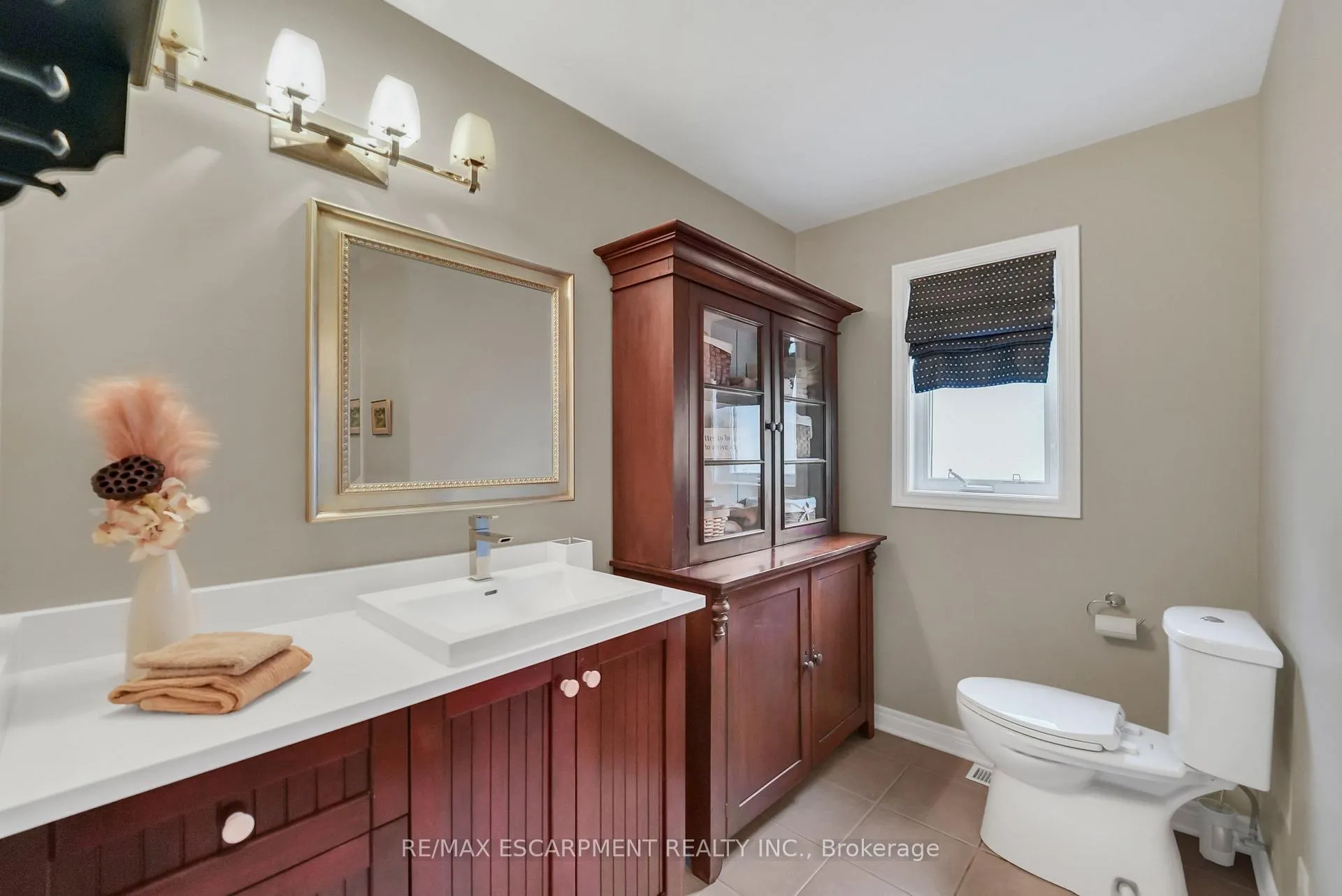 Photo 16 of 3910 Rainbow Lane, Lincoln, Lincoln-Jordan/Vineland — HOMEH